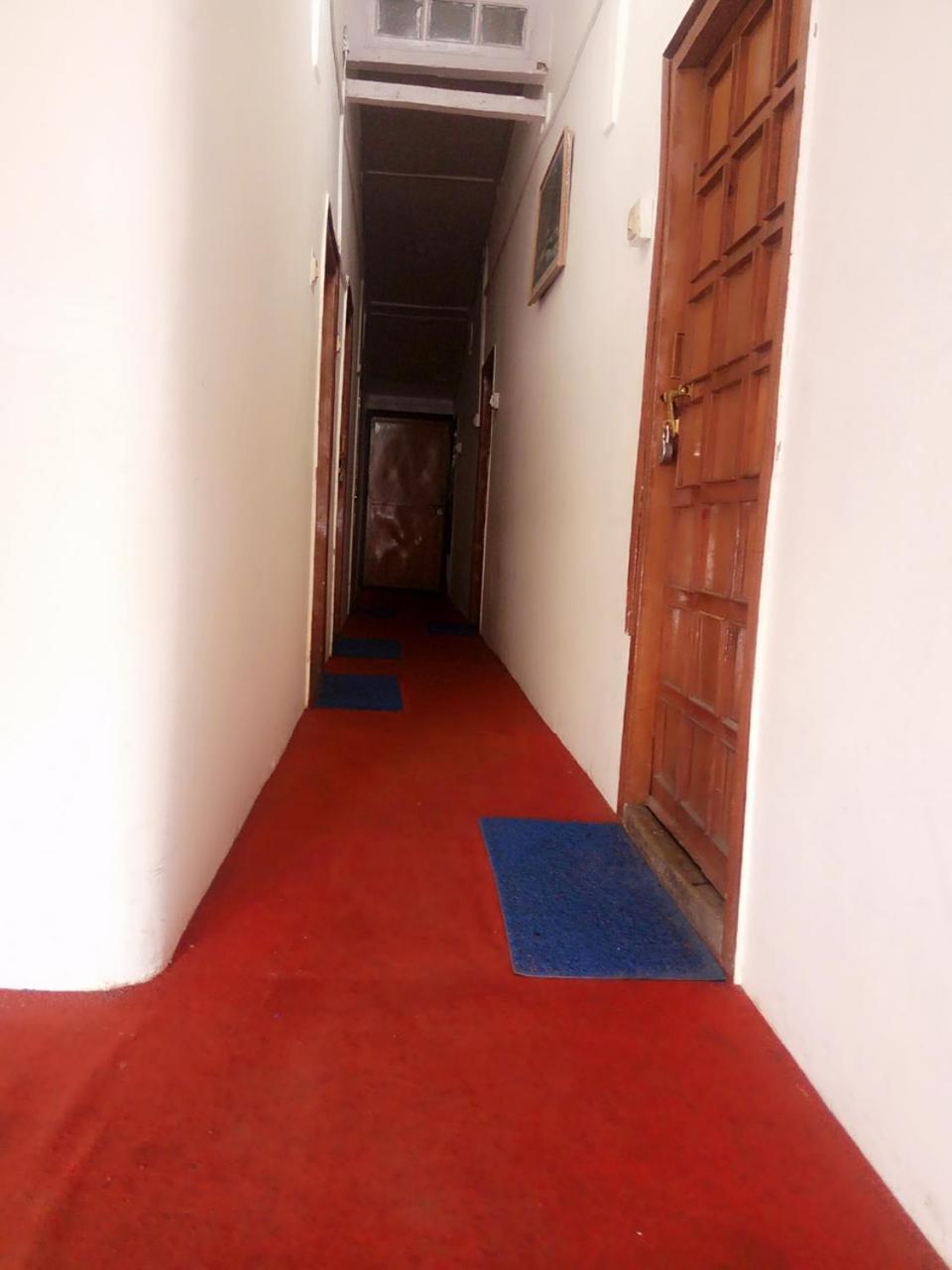 Goroomgo Luxury Stay Mall Road Nainital Exterior photo